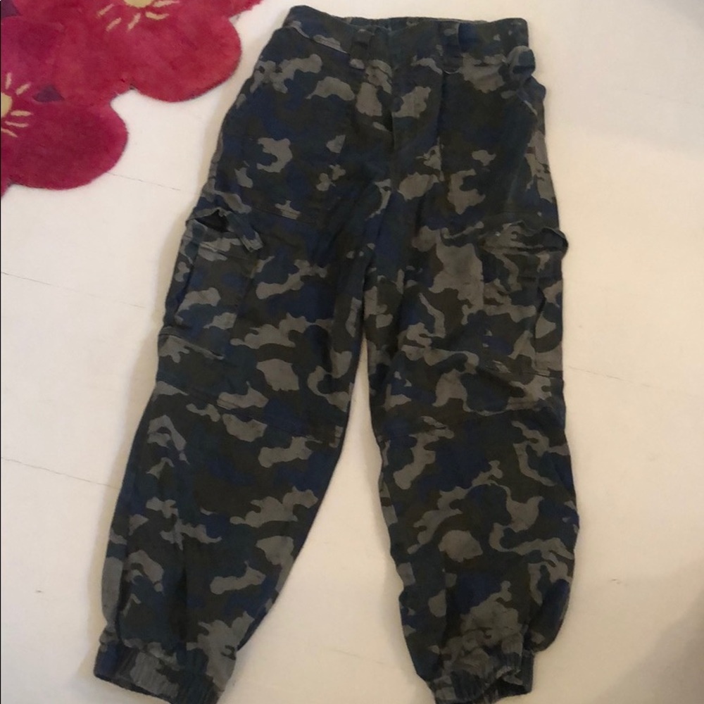 Super cute camo joggers